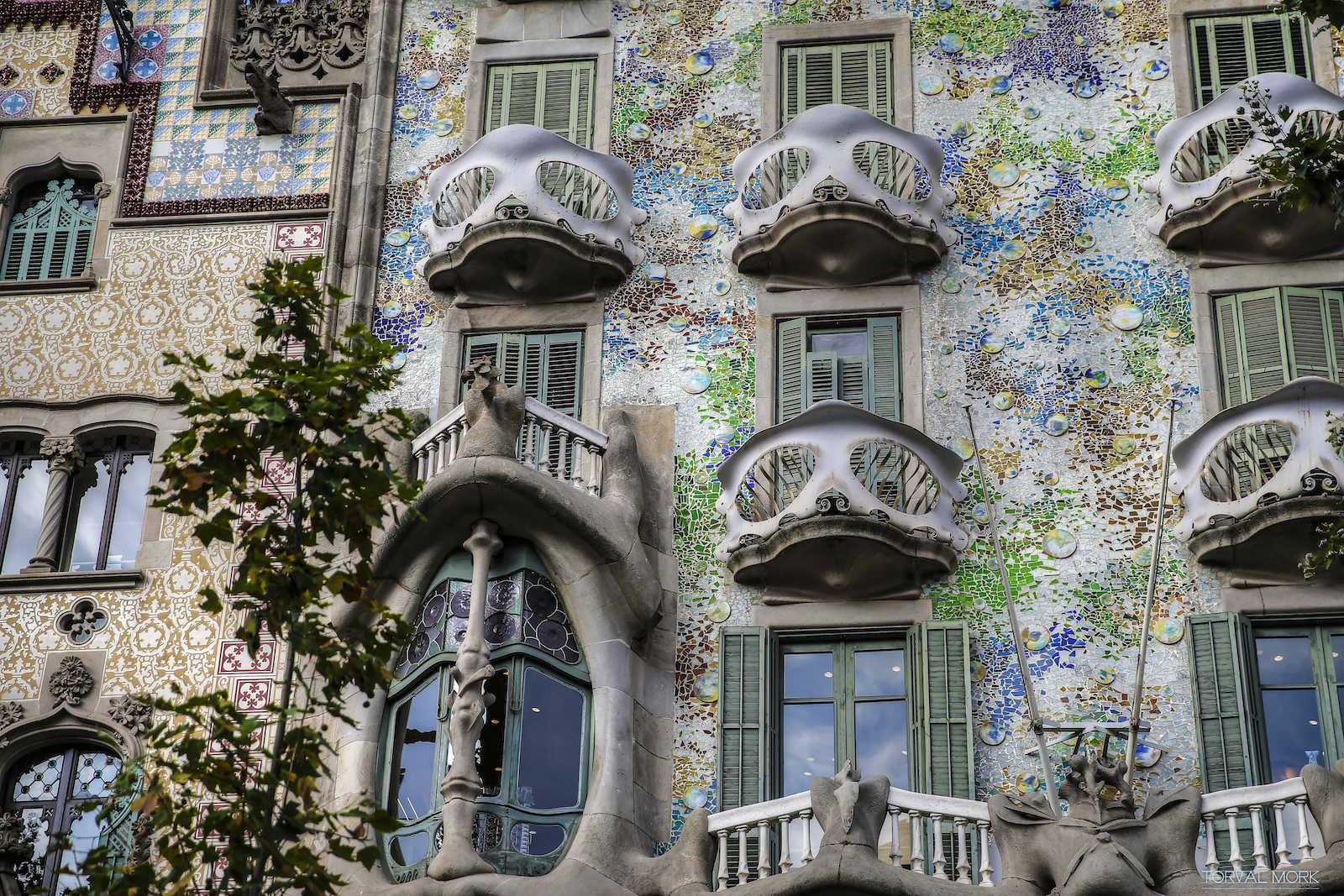 2016 Spain Casa Battlo-2.JPG