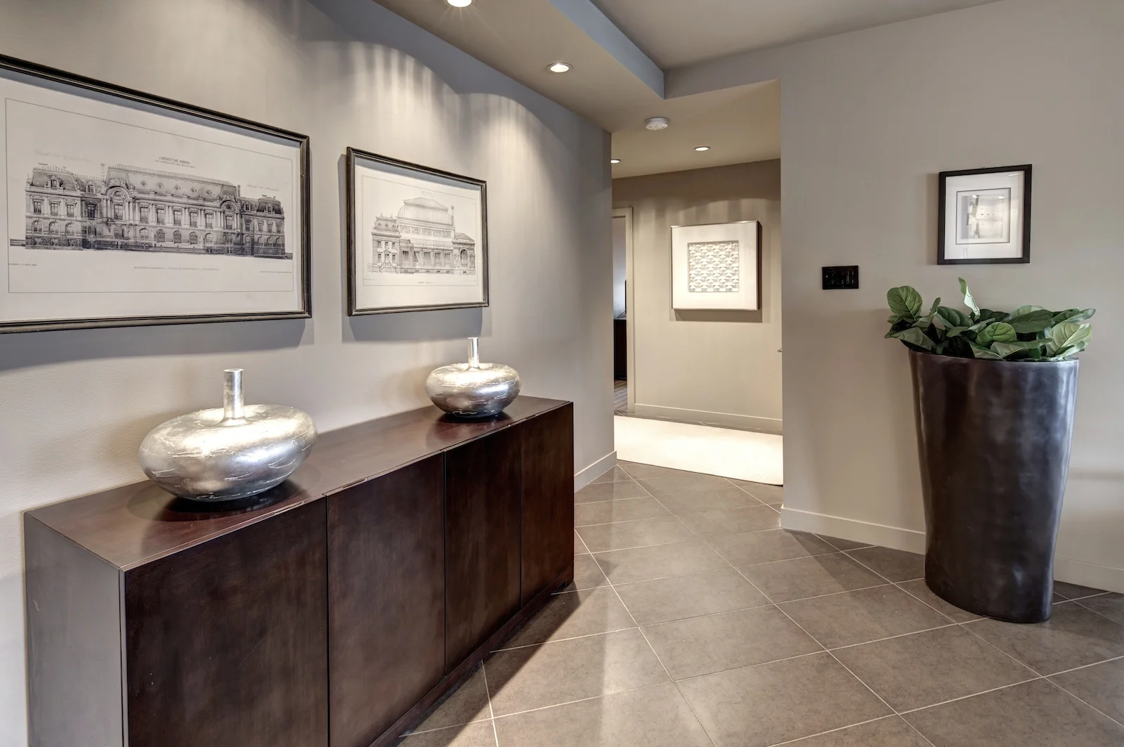 2014 1120 FOYER 5.jpg