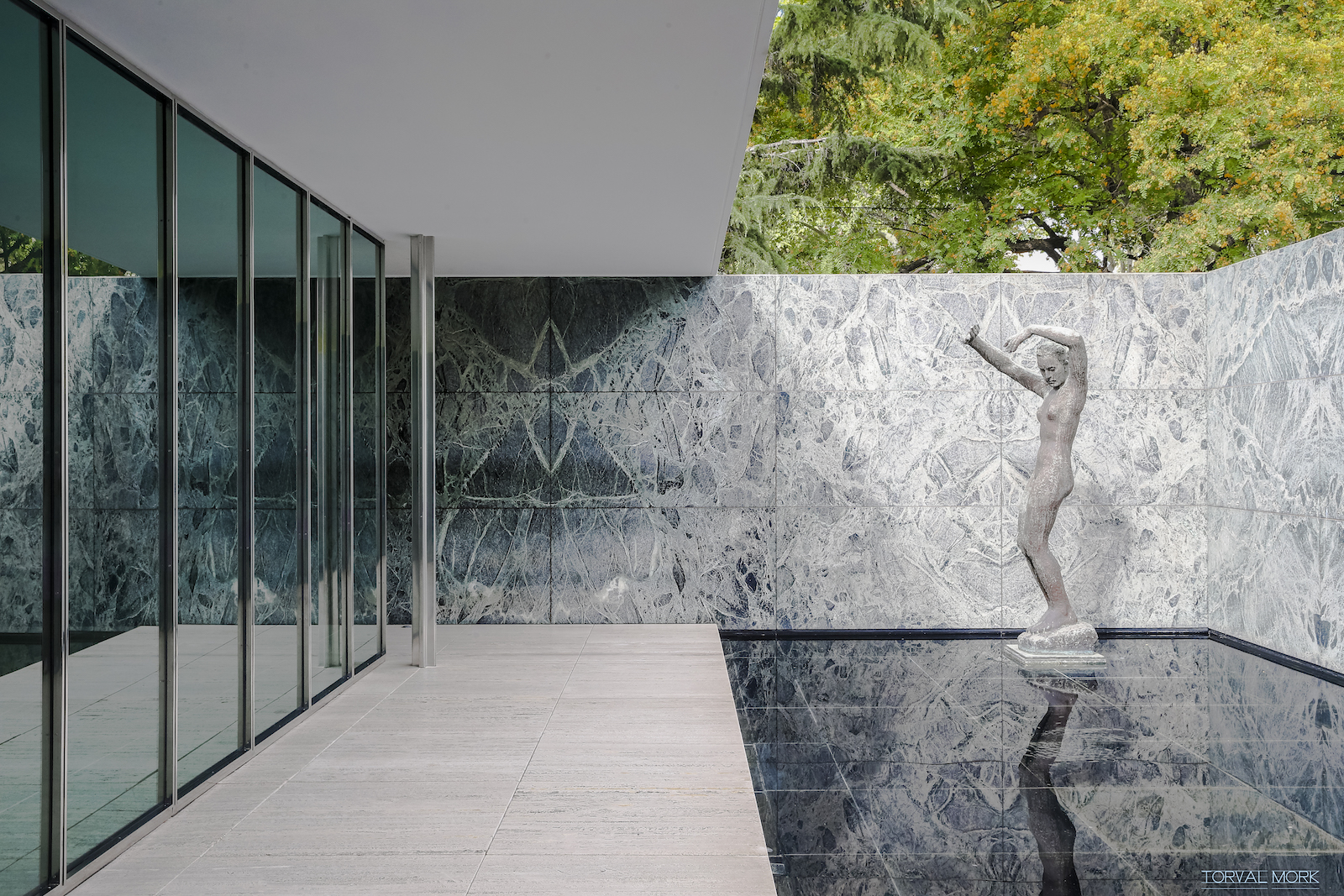 2016 BARCELONA PAVILLION-5.JPG
