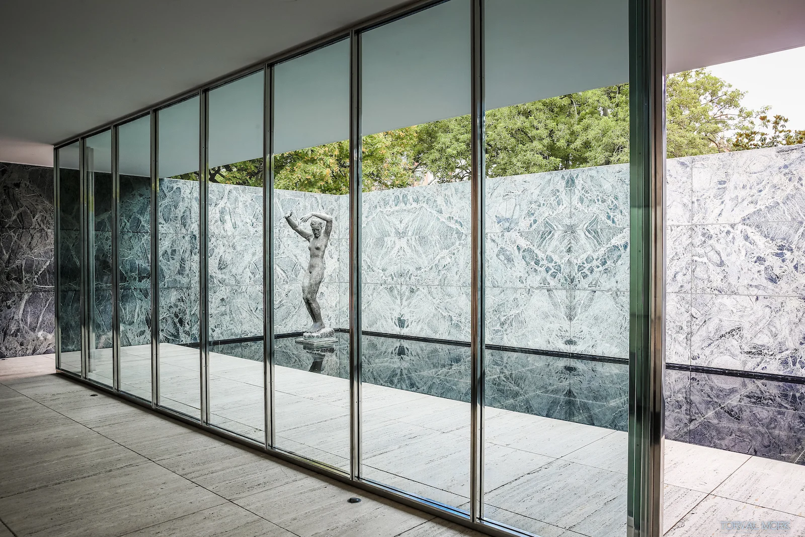 2016 BARCELONA PAVILLION-6.JPG