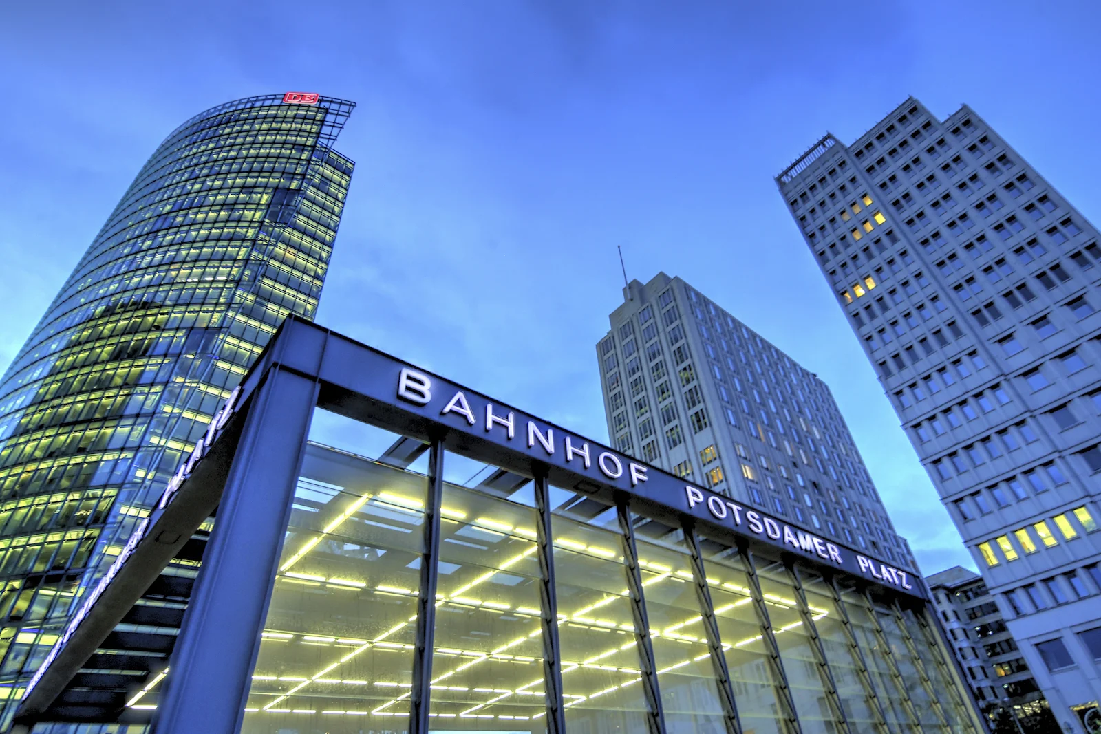 2017 FALL BREAK BERLIN CITY-62.JPG