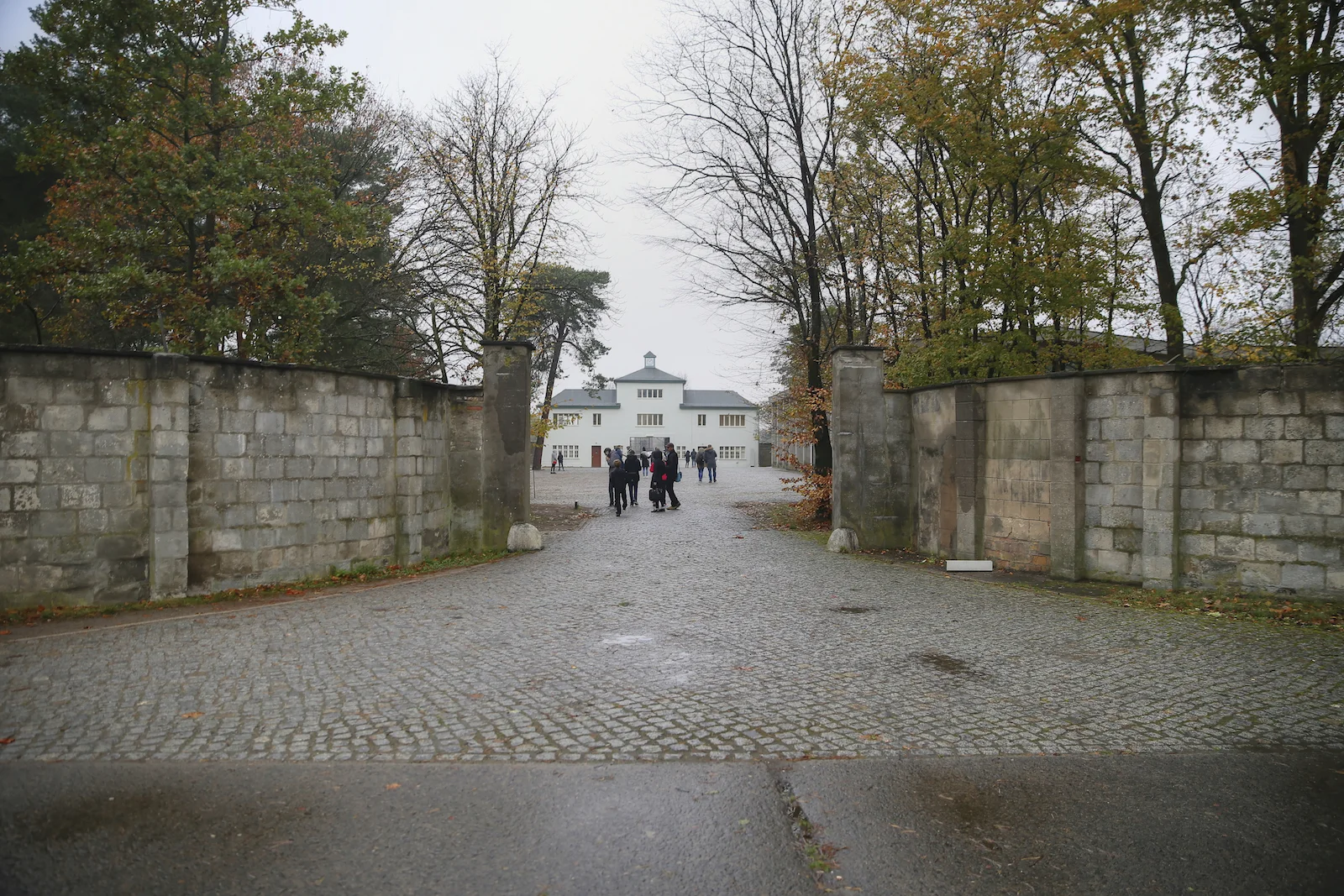 2017 FALL BREAK BERLIN SACHSENHOUSEN-6.JPG