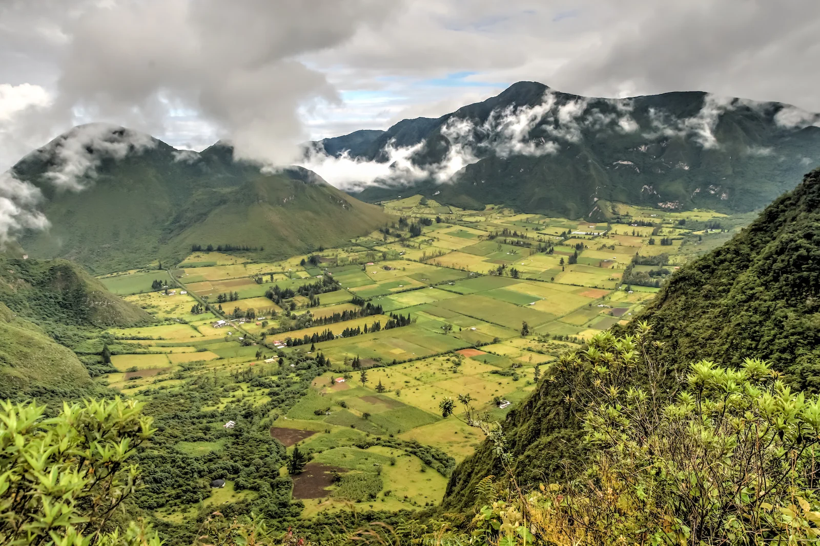 GALAPAGOS QUITO VOLCANO VILLAGE-2.JPG