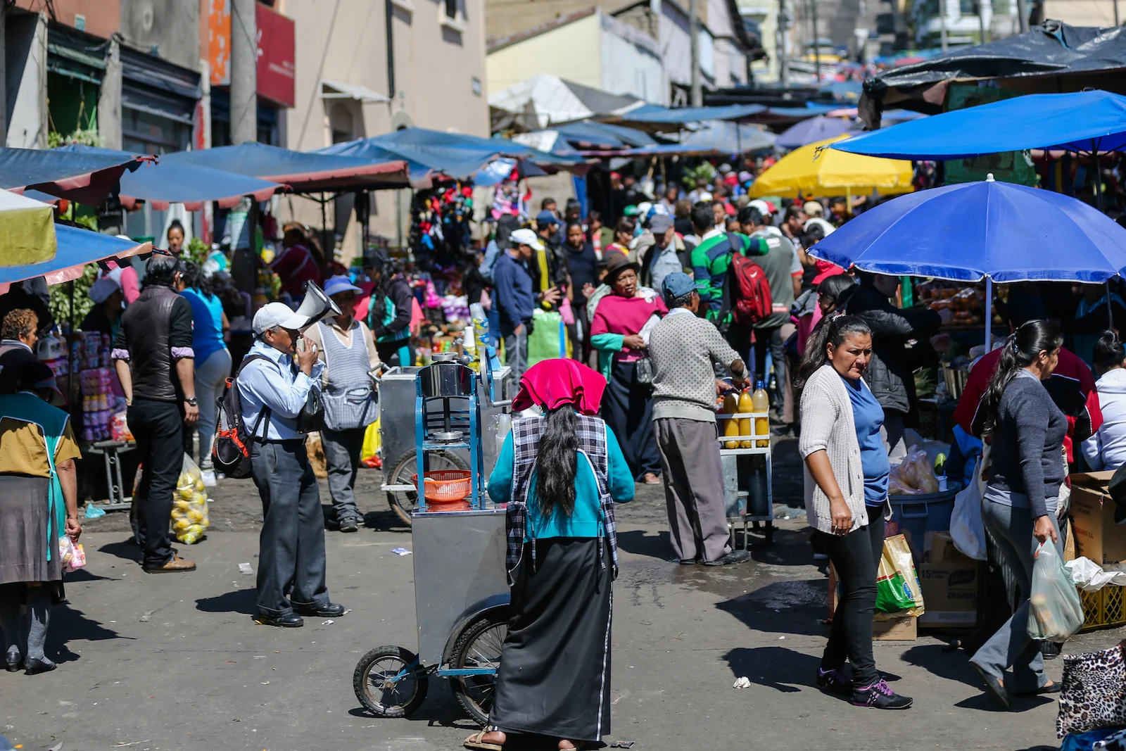GALAPAGOS QUITO URBAN-5.JPG