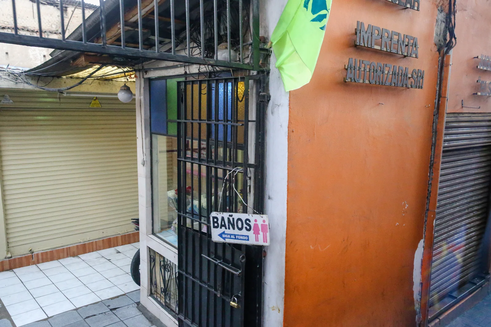 GALAPAGOS QUITO URBAN-71.JPG