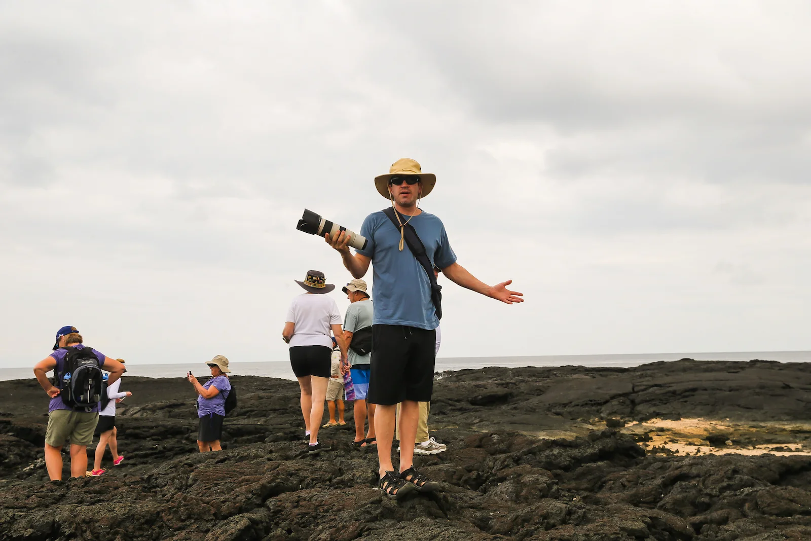 GALAPAGOS FAMILY-16.JPG