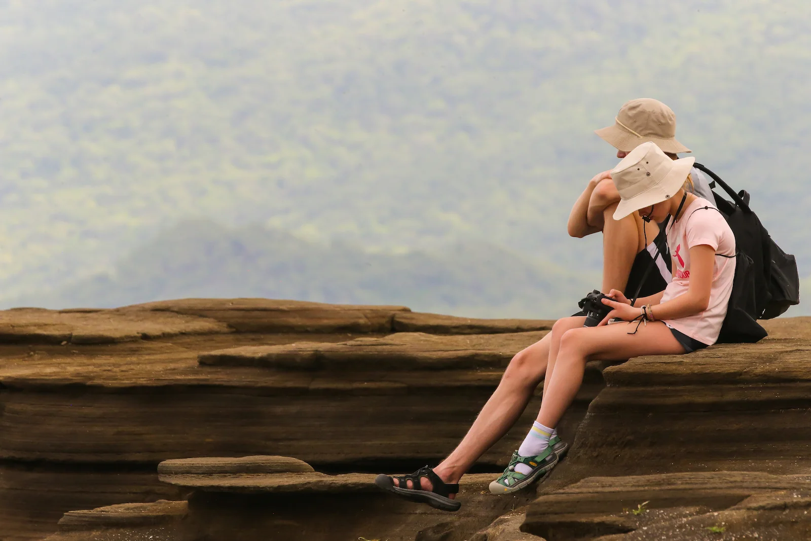 GALAPAGOS FAMILY-19.JPG