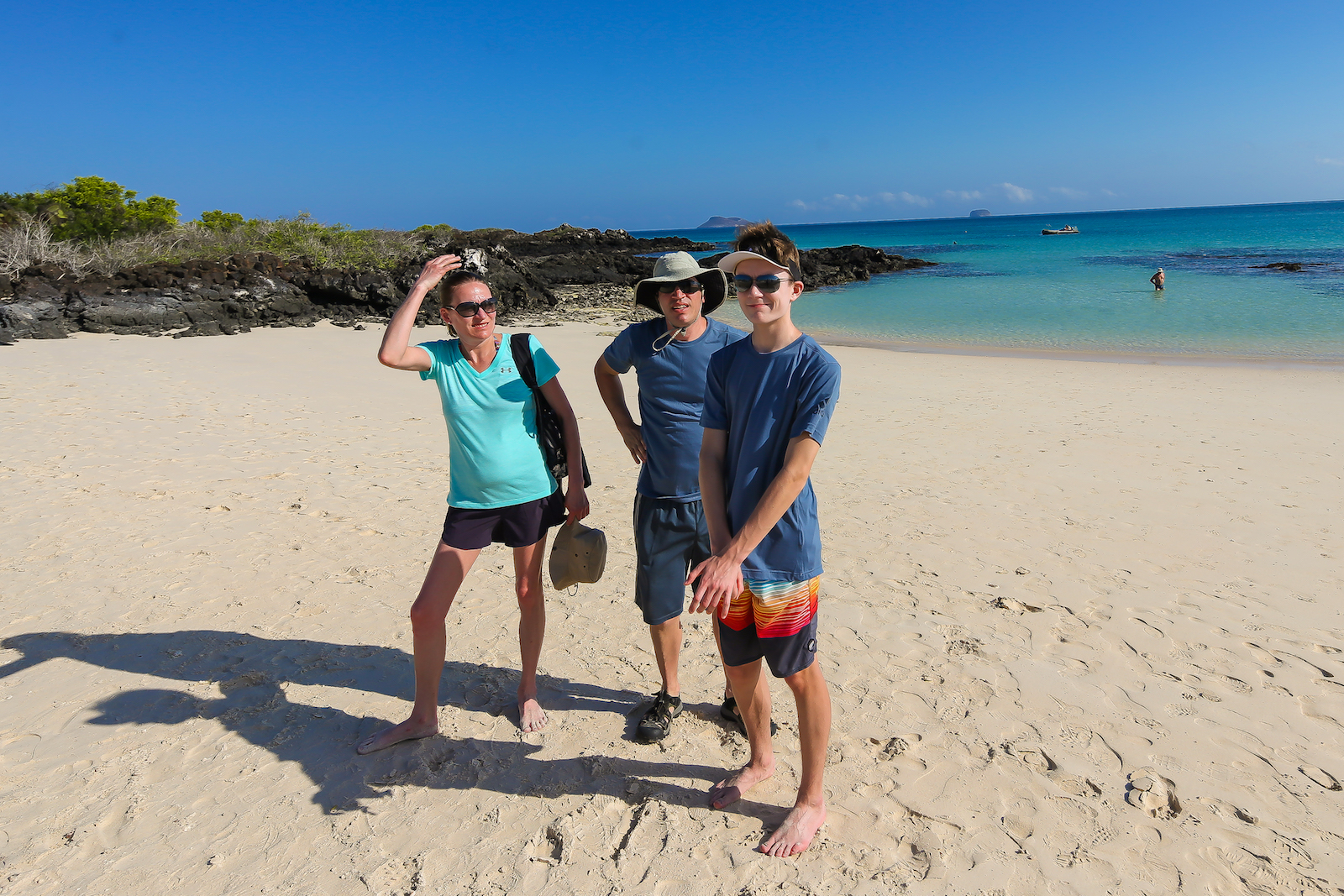 GALAPAGOS FAMILY-44.JPG