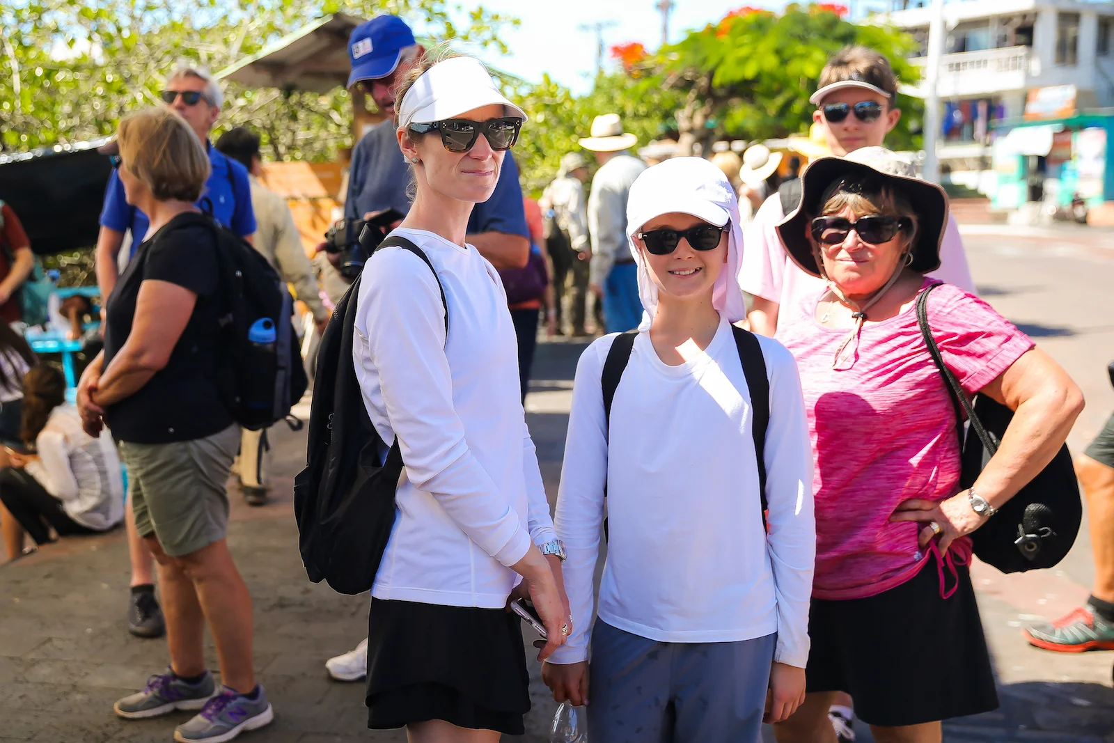 GALAPAGOS FAMILY-79.JPG