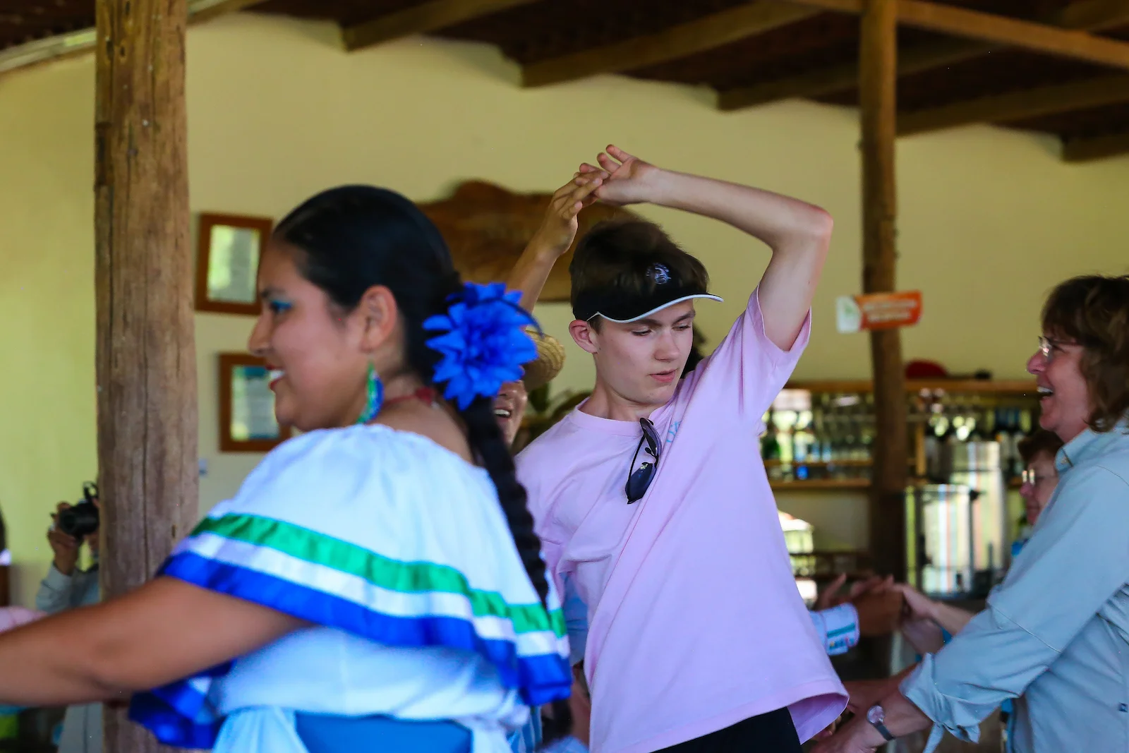 GALAPAGOS FAMILY-88.JPG