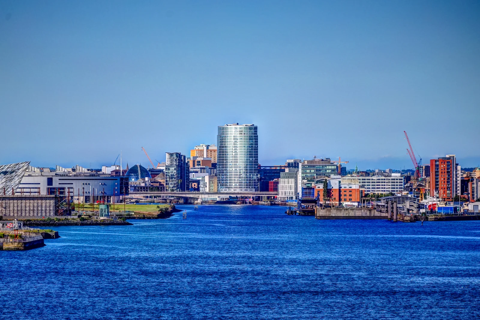 2019 EUROPE - BELFAST-5.JPG