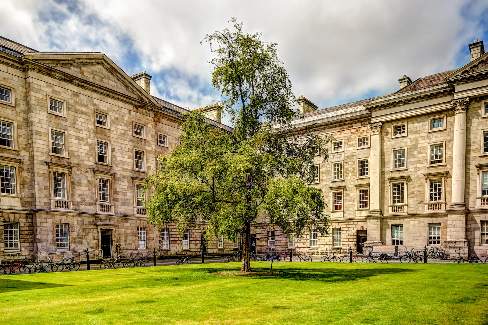 2019 EUROPE - DUBLIN-24.JPG