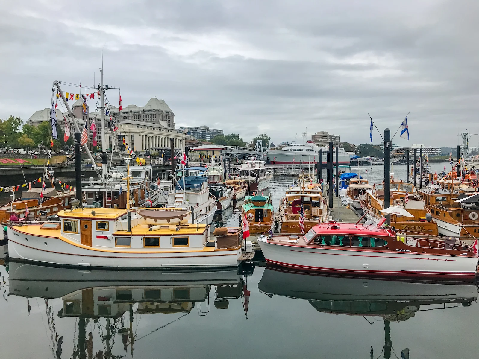 BC ISLANDS VICTORIA-3.JPG