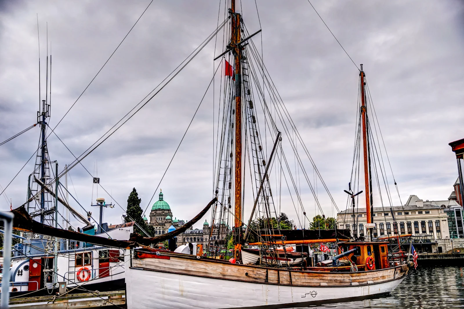 BC ISLANDS VICTORIA-20.JPG