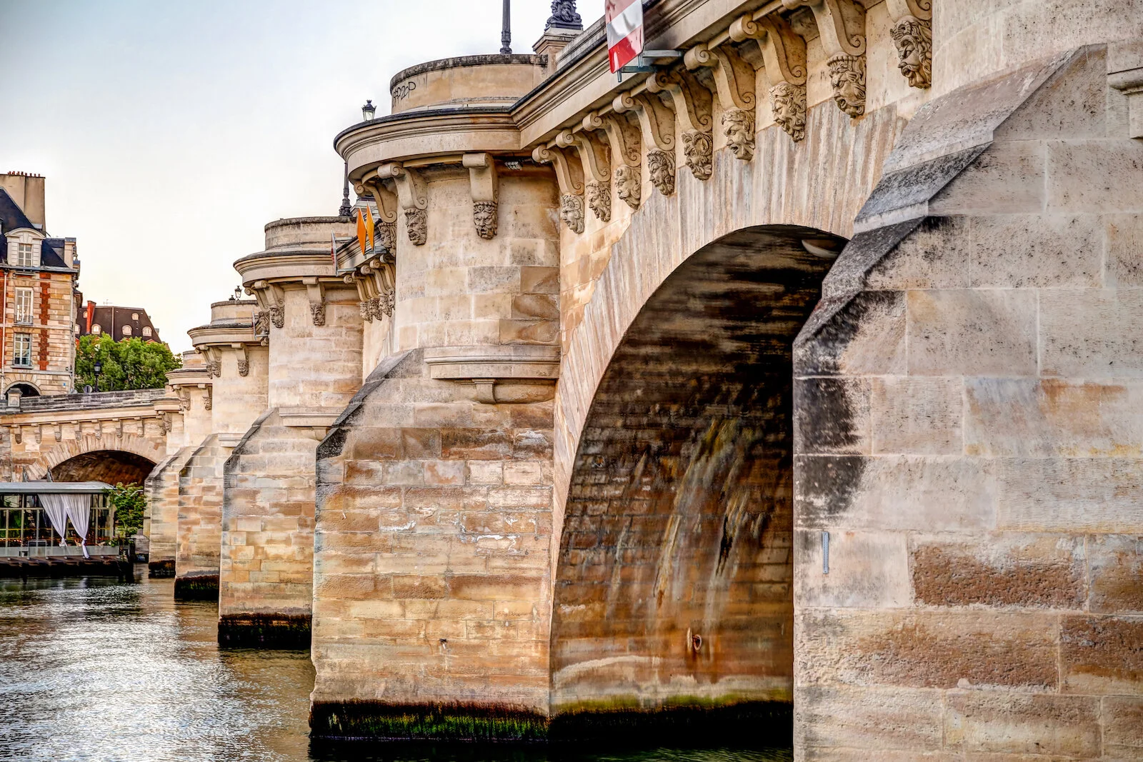 2019 PARIS CITY VIEWS-4.JPG