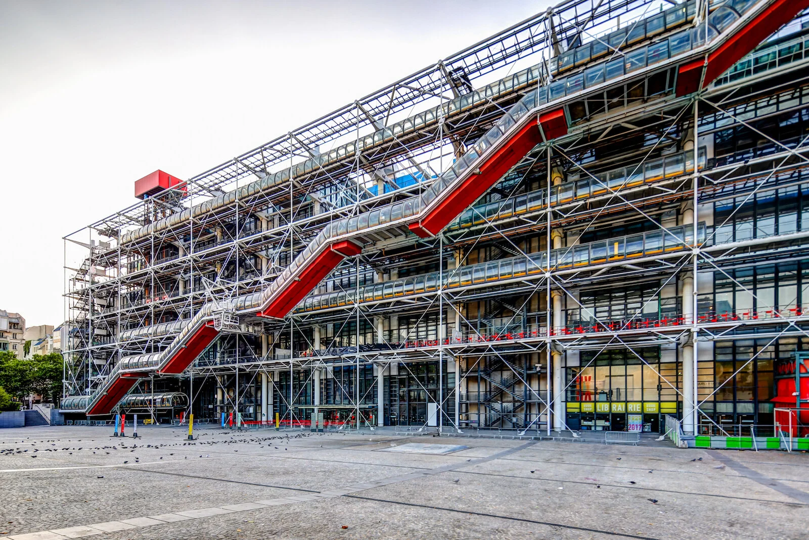 26 2019 PARIS CENTRE POMPIDEAU-.JPG