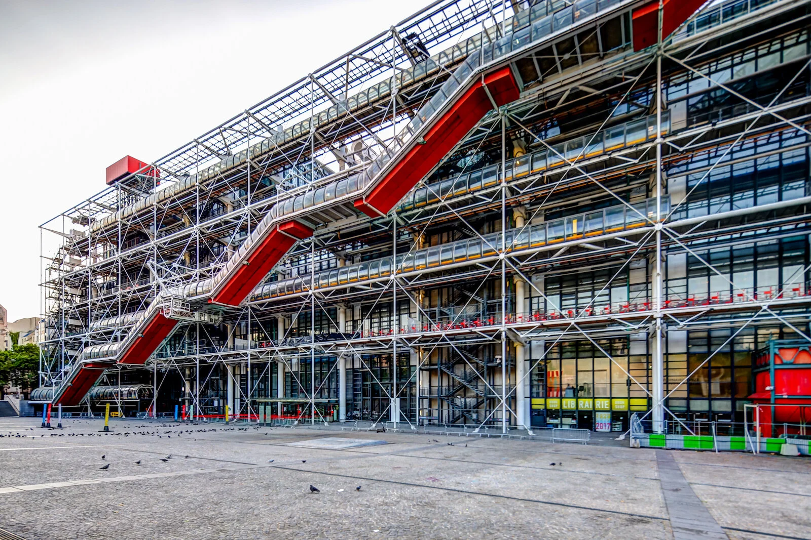 27 2019 PARIS CENTRE POMPIDEAU-.JPG