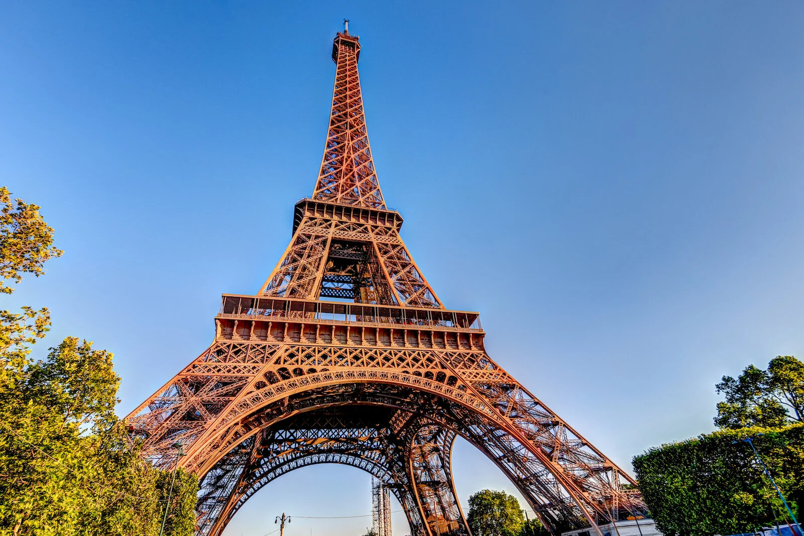 2019 PARIS EIFFEL TOWER-10.JPG