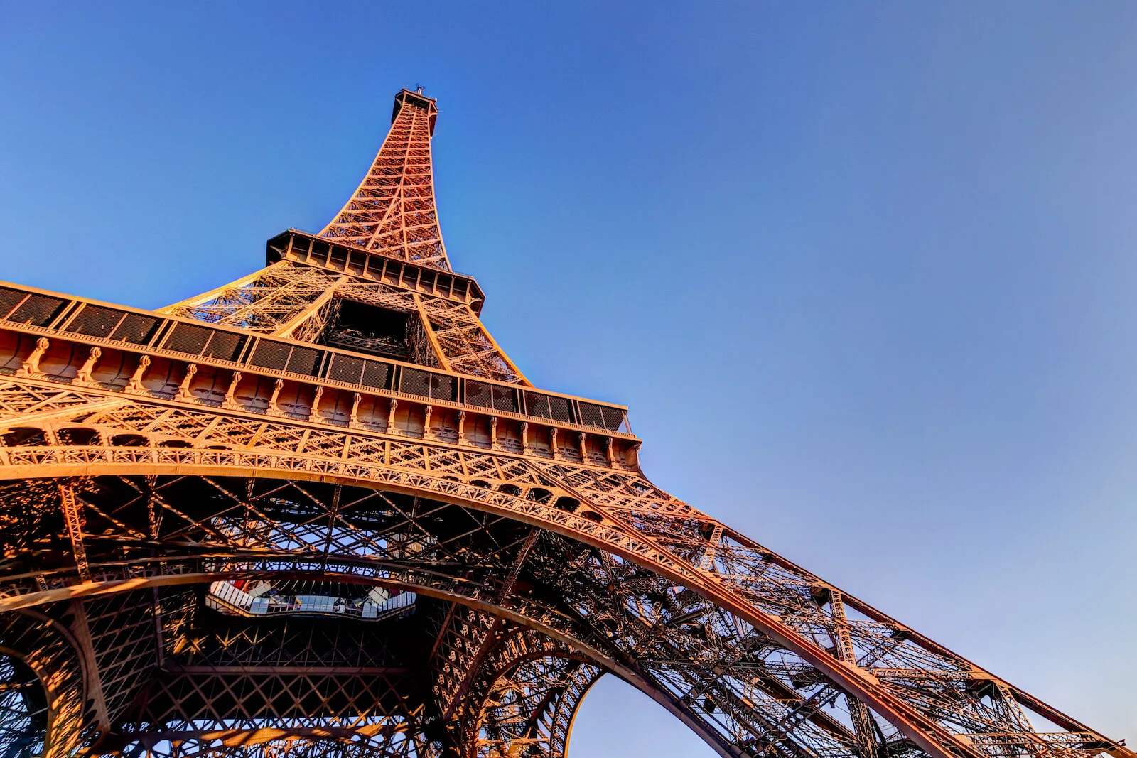 2019 PARIS EIFFEL TOWER-17.JPG