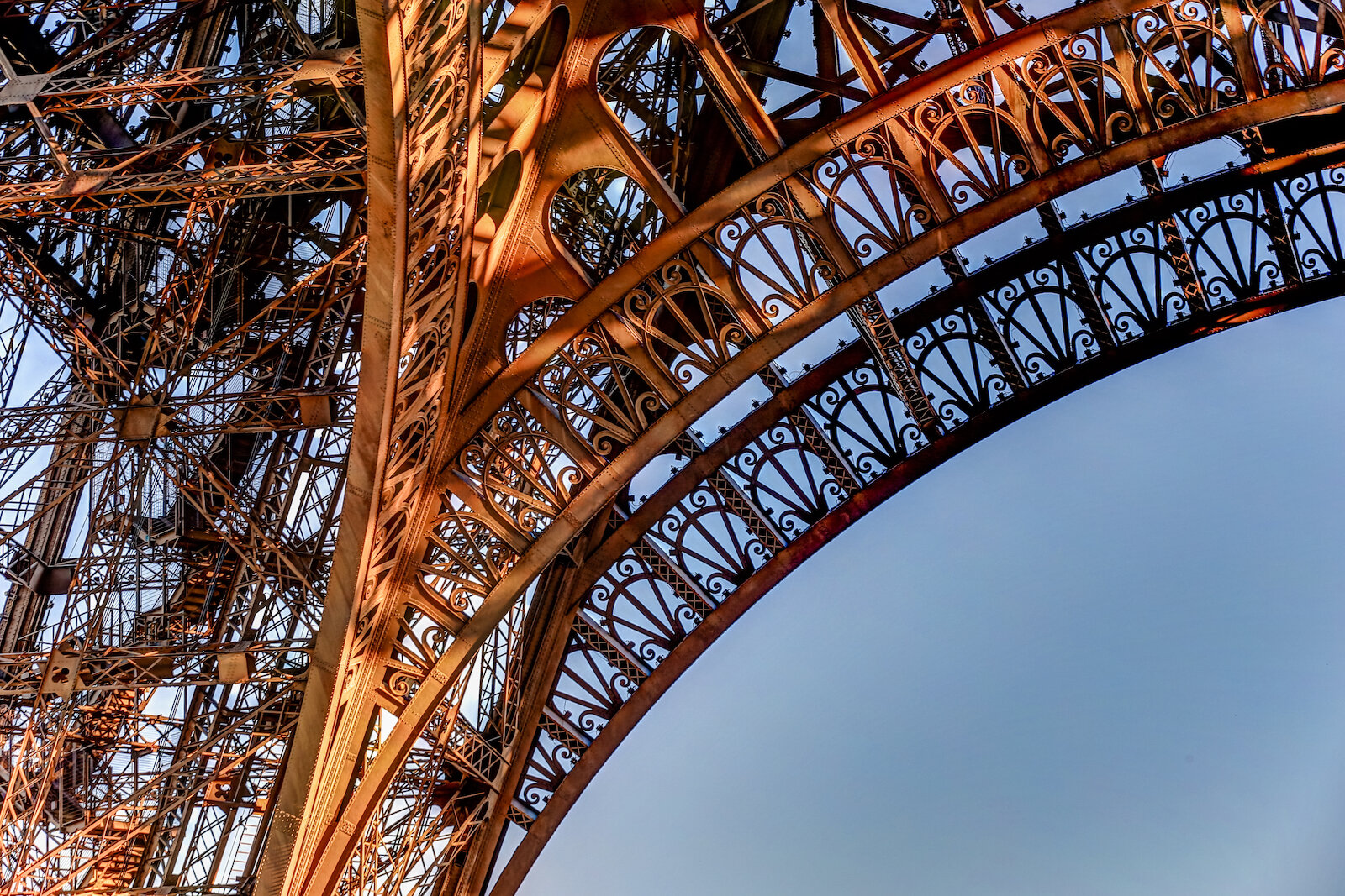 2019 PARIS EIFFEL TOWER-19.JPG