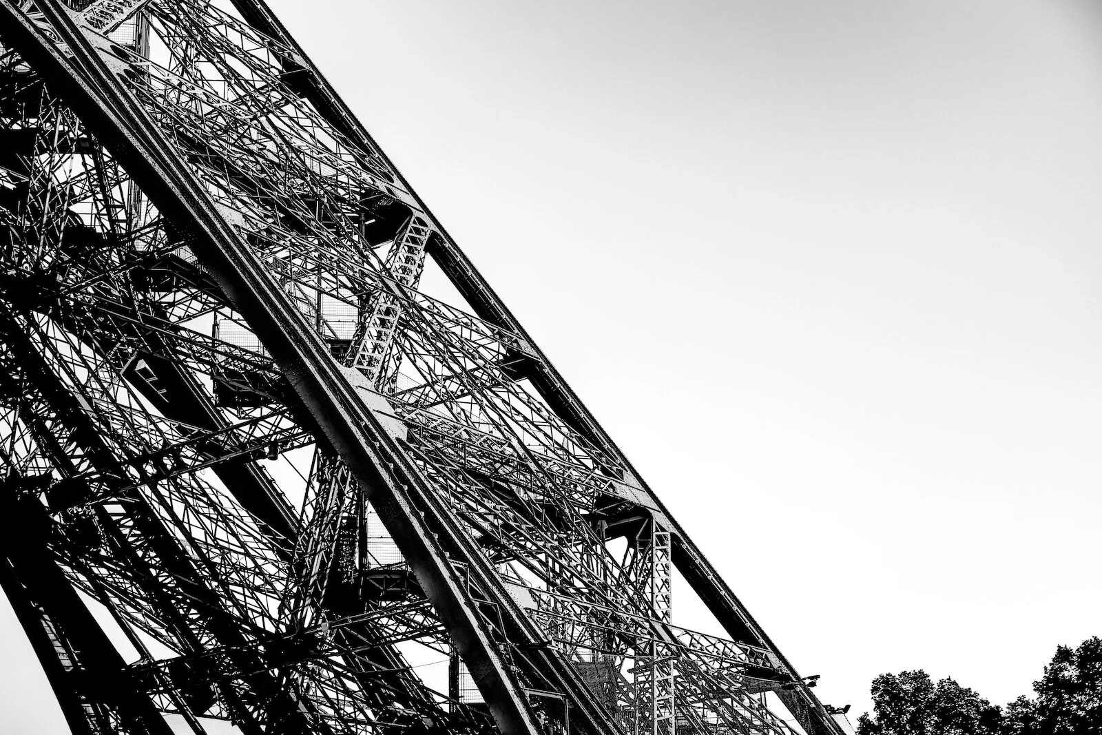 2019 PARIS EIFFEL TOWER-31.JPG