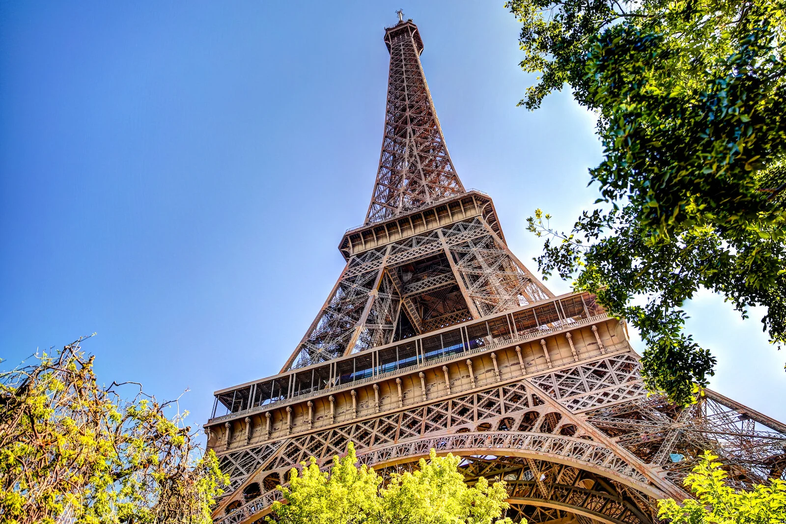 2019 PARIS EIFFEL TOWER-39.JPG