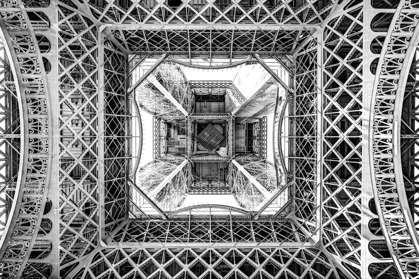 2019 PARIS EIFFEL TOWER-41.JPG