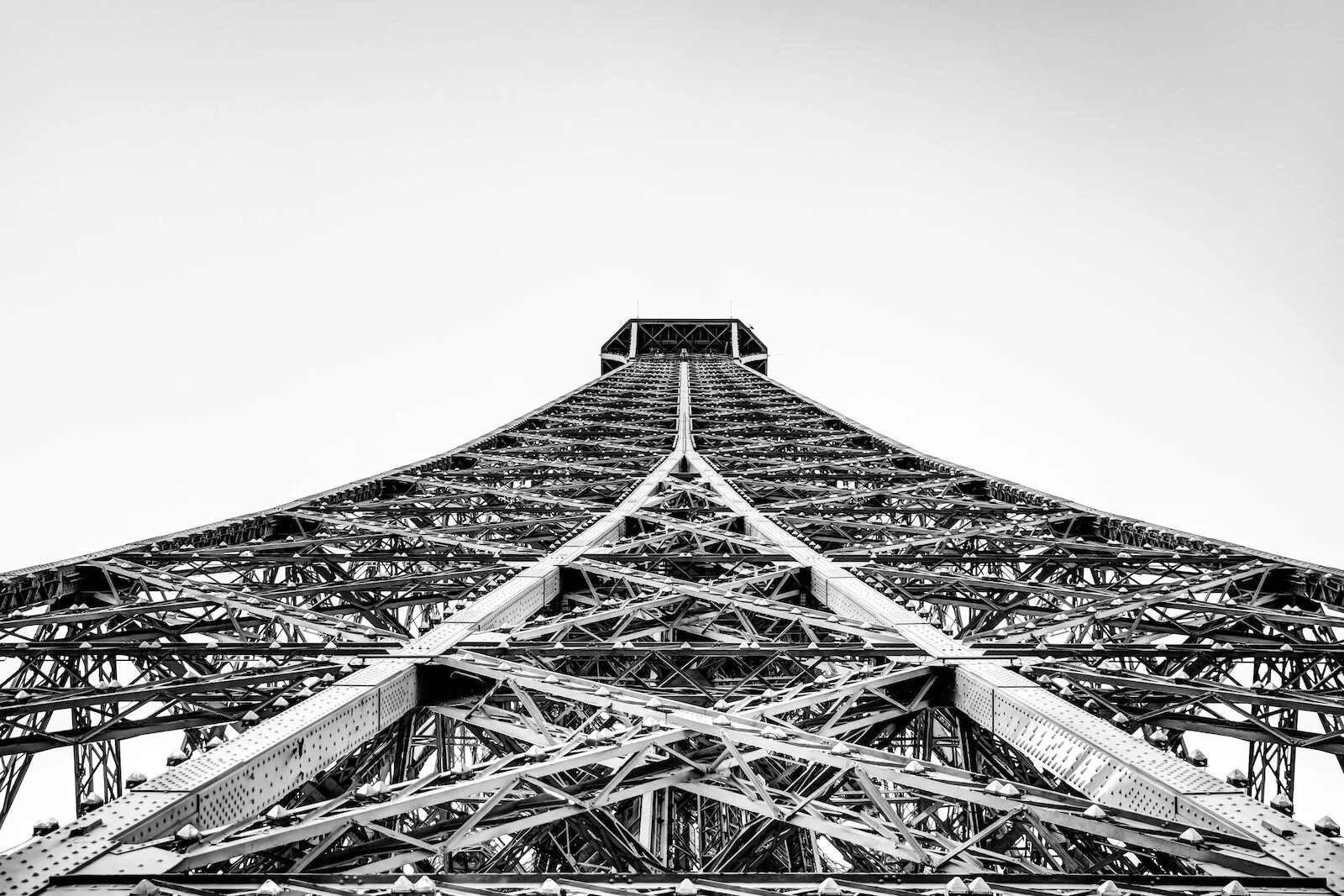 2019 PARIS EIFFEL TOWER-54.JPG