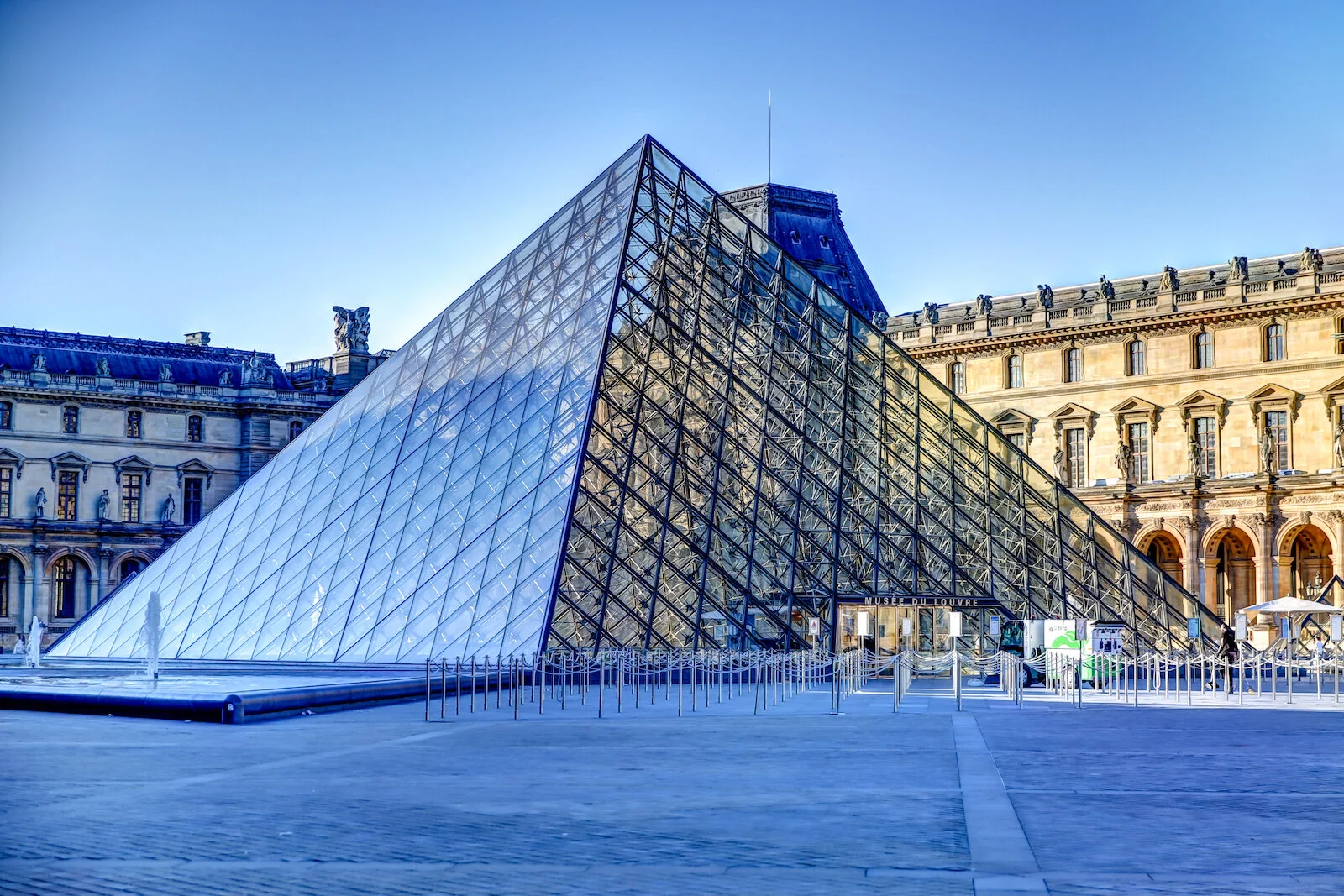 2019 PARIS LOUVRE-4.JPG