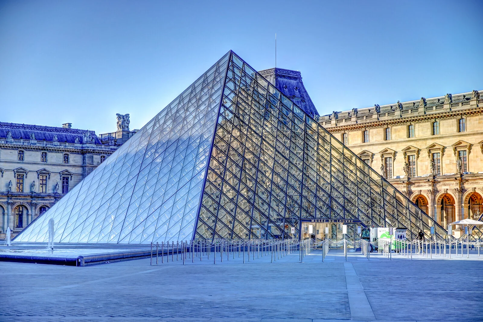 2019 PARIS LOUVRE-5.JPG