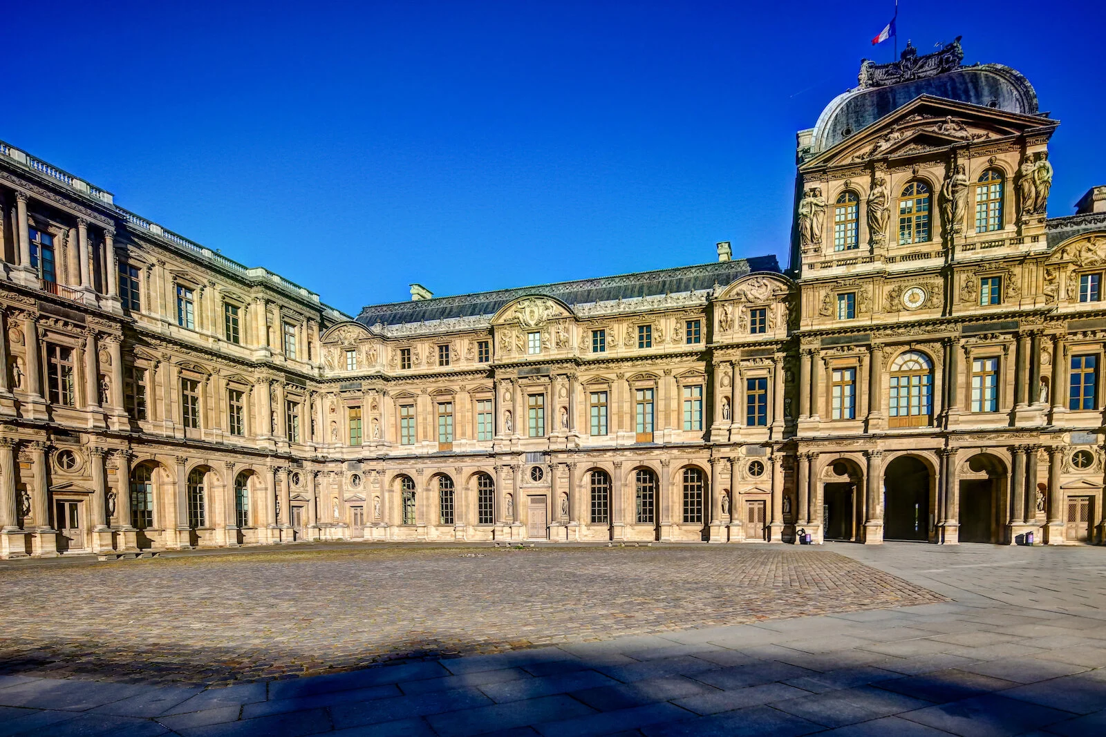2019 PARIS LOUVRE-13.JPG