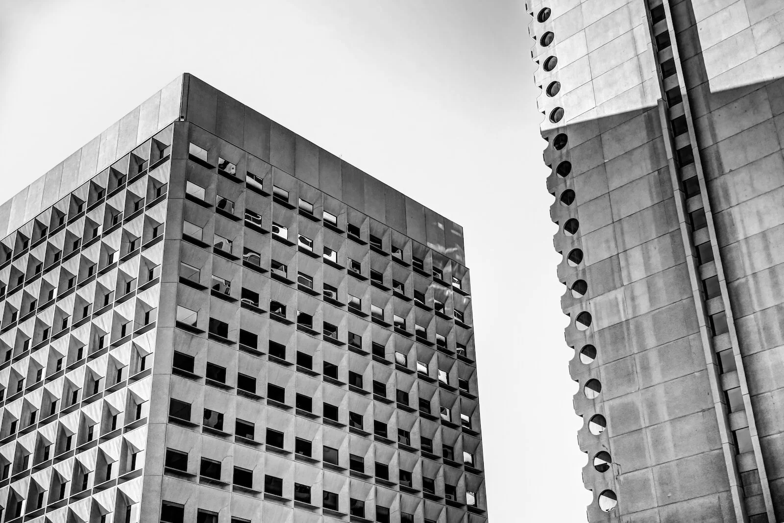 2019 Calgary Skyline Winter BW-16.JPG