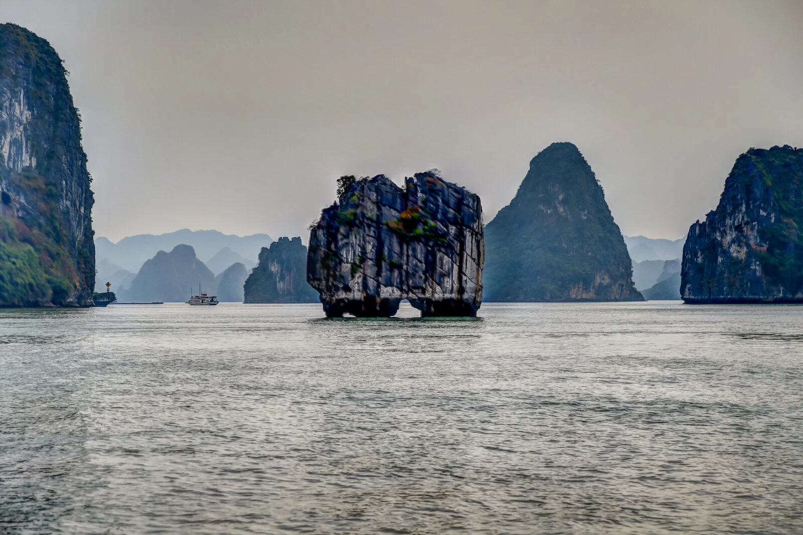 ASIA 2019 HALONG BAY-97.JPG