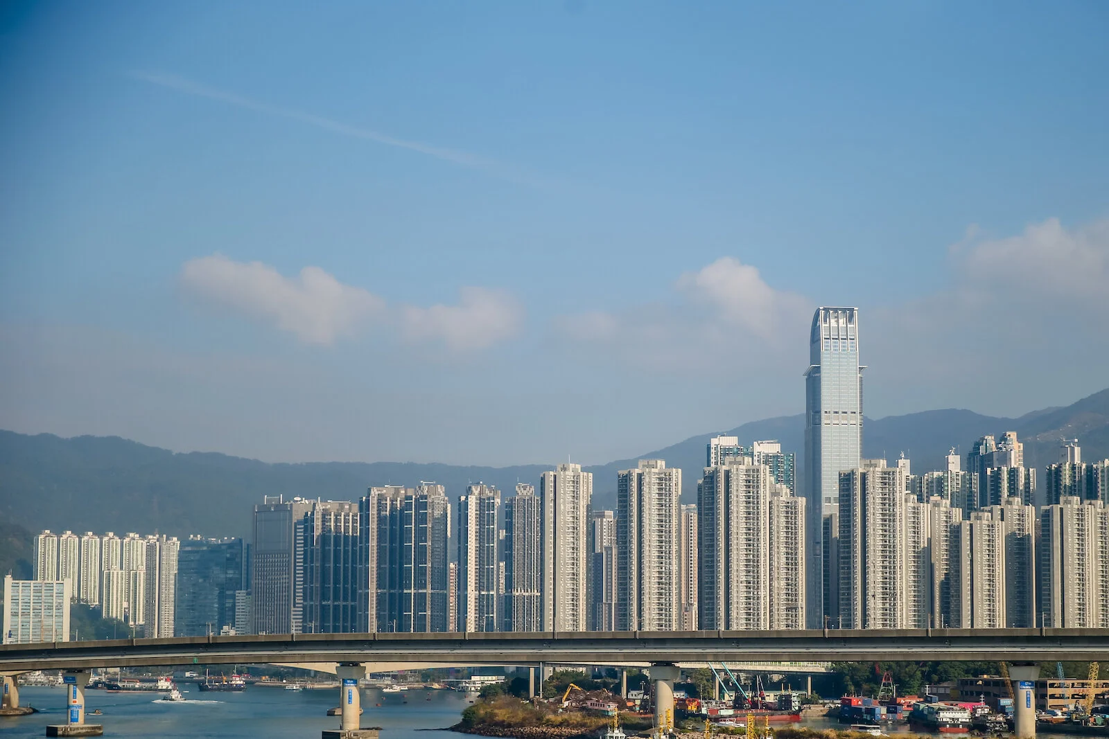 ASIA 2019 HONG KONG ISLAND-3.JPG