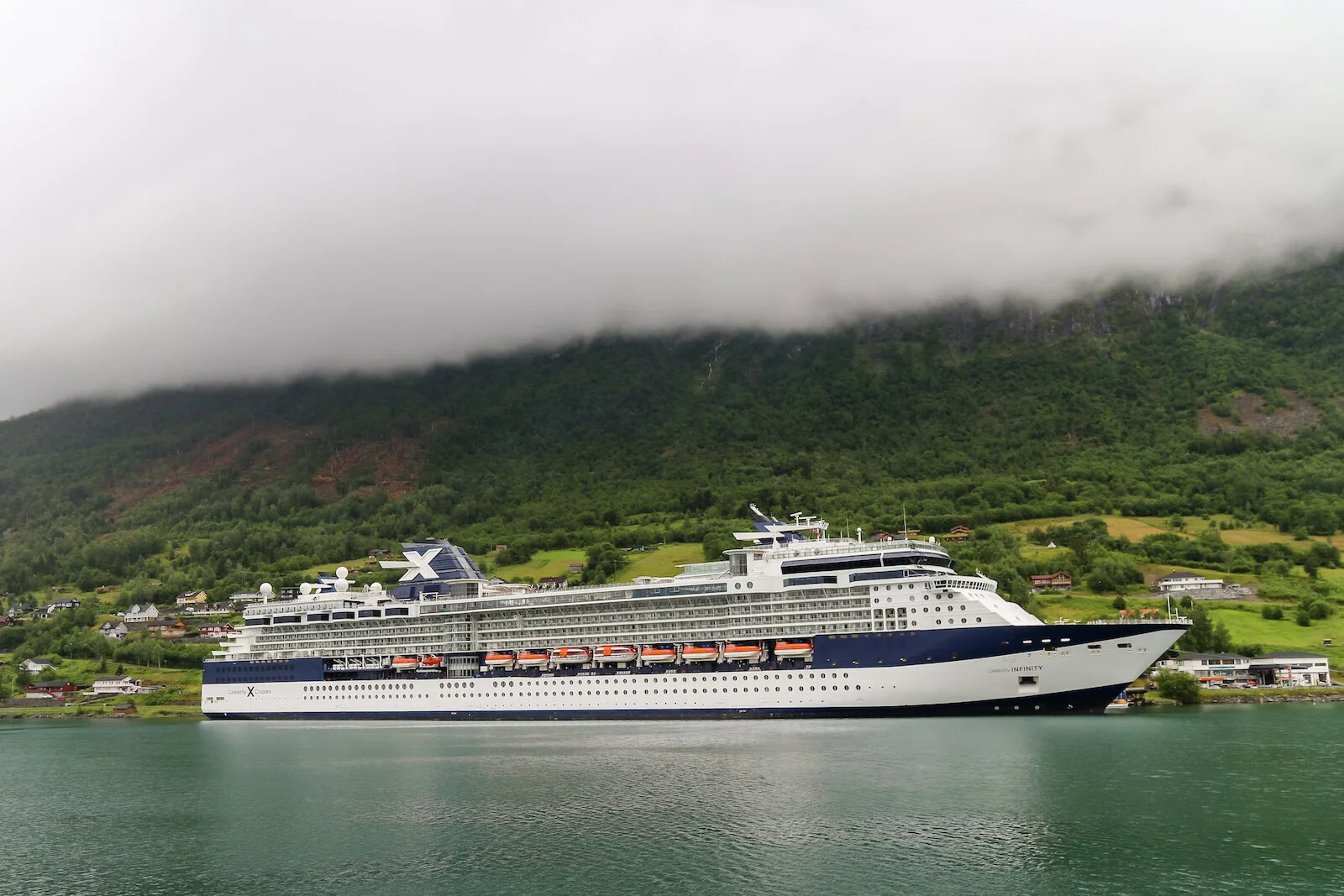 2013 EUROPE NORWAY AT SEA-70.JPG