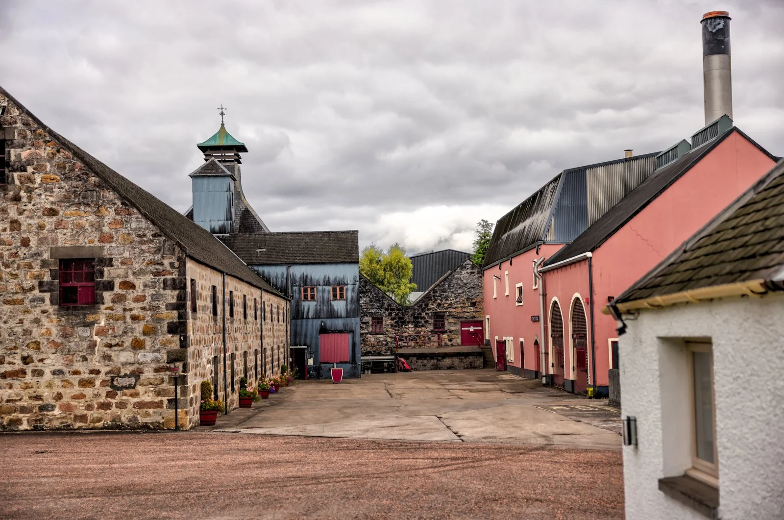 DISTILLERIES-27.jpg