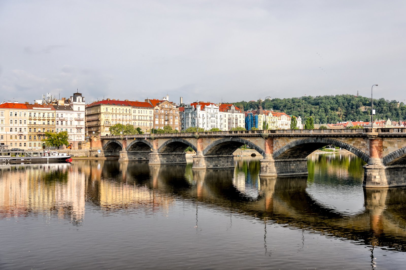 2024 EU PRAGUE MODERN ARCH-11.jpg