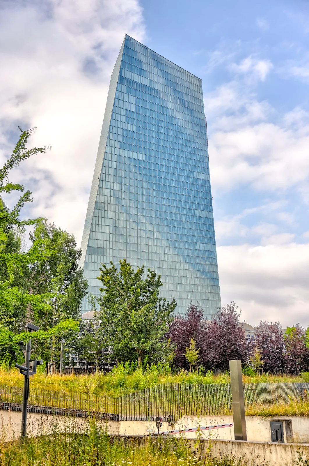 2024 EU FRANKFURT ECB-11.jpg
