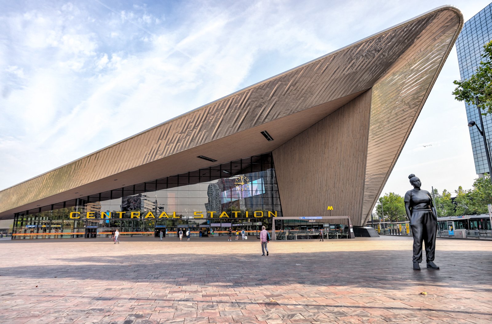 2024 EU ROTTERDAM CITYSCAPES-36.jpg