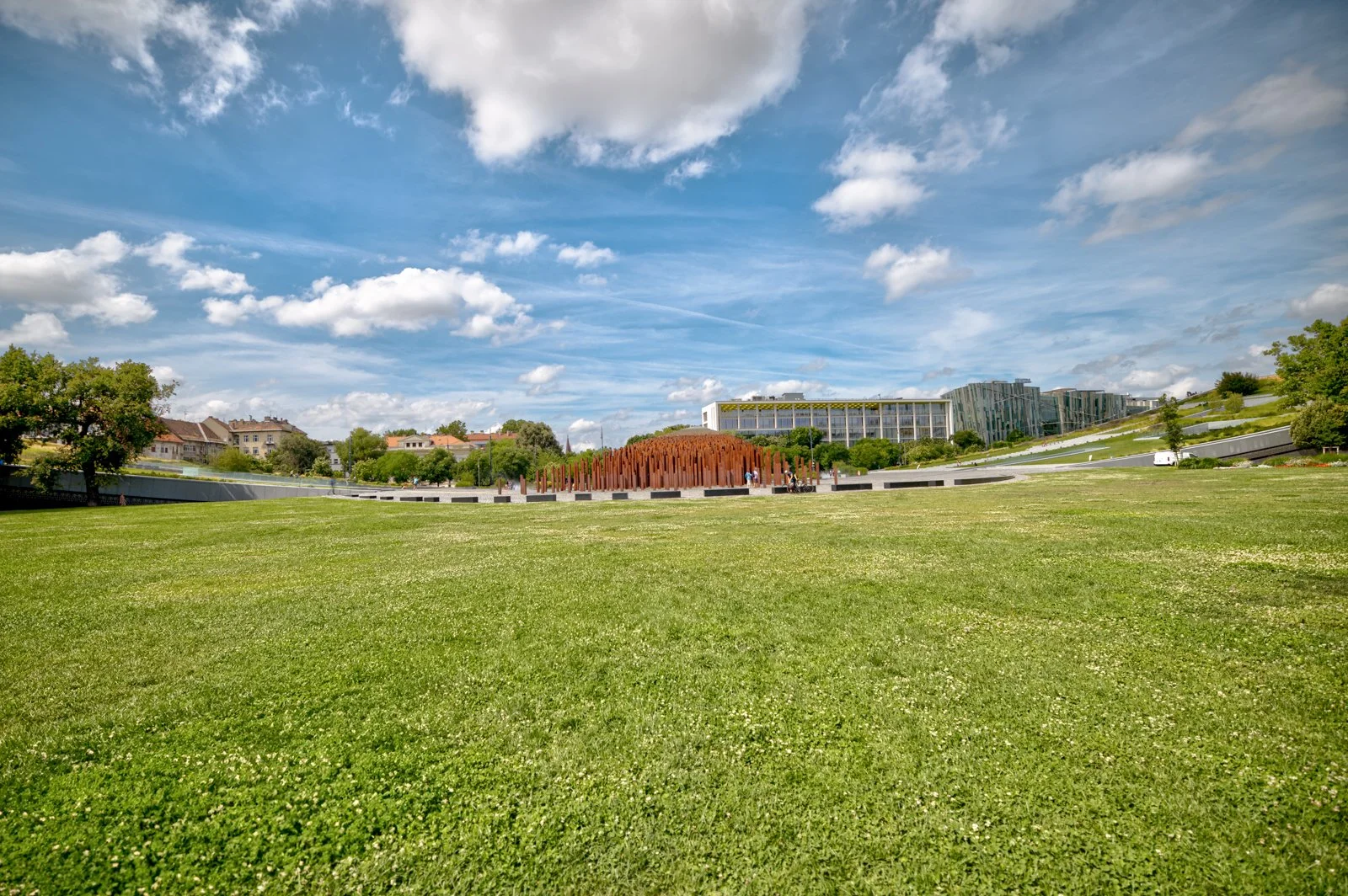 2025 BUDAPEST CITY PARK-3.jpg
