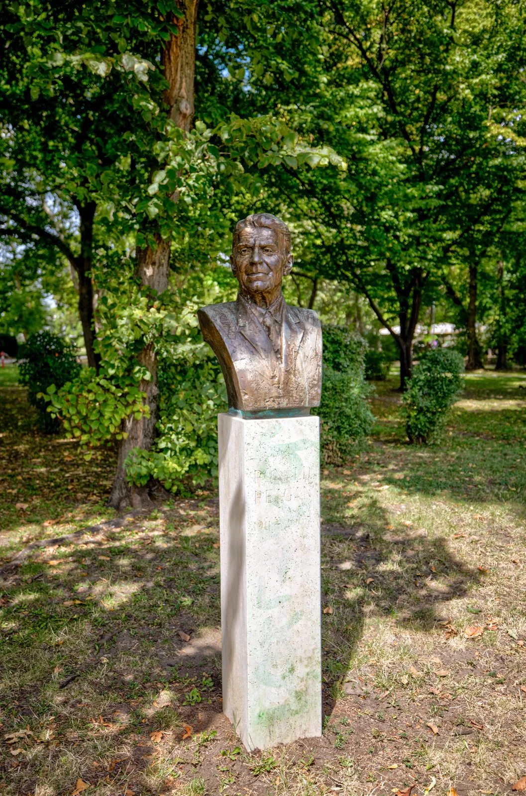 2025 BUDAPEST CITY PARK-30.jpg