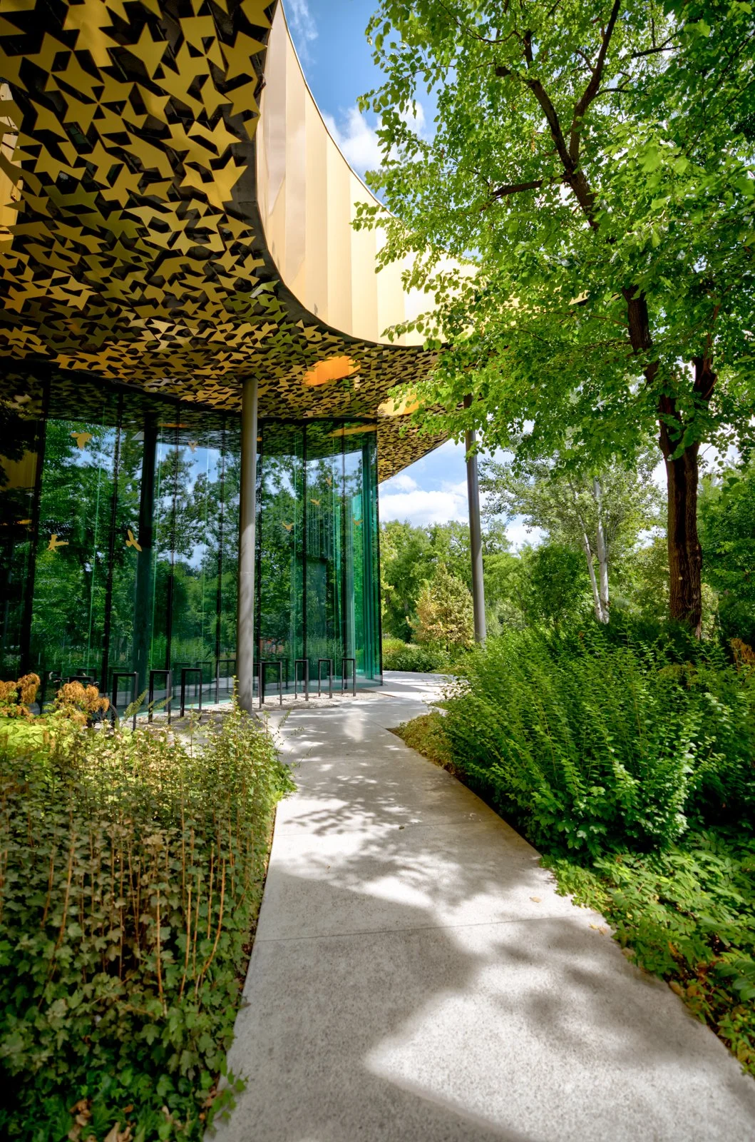 2025 BUDAPEST CITY PARK-86.jpg