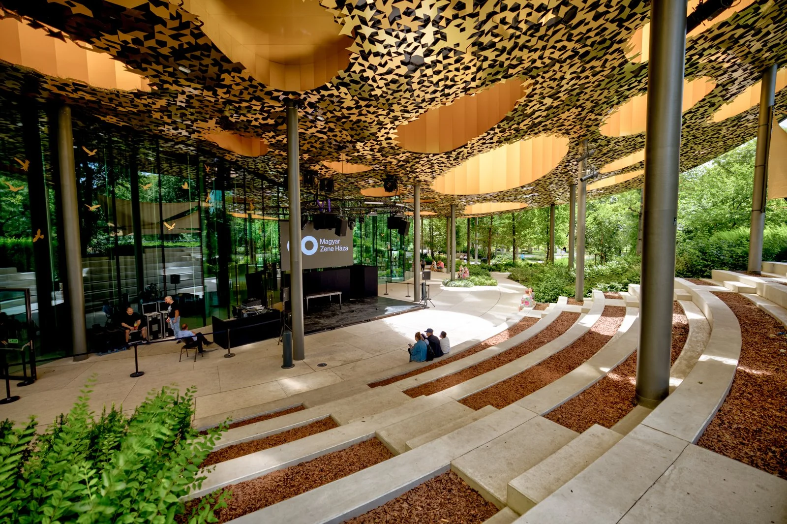 2025 BUDAPEST CITY PARK-89.jpg