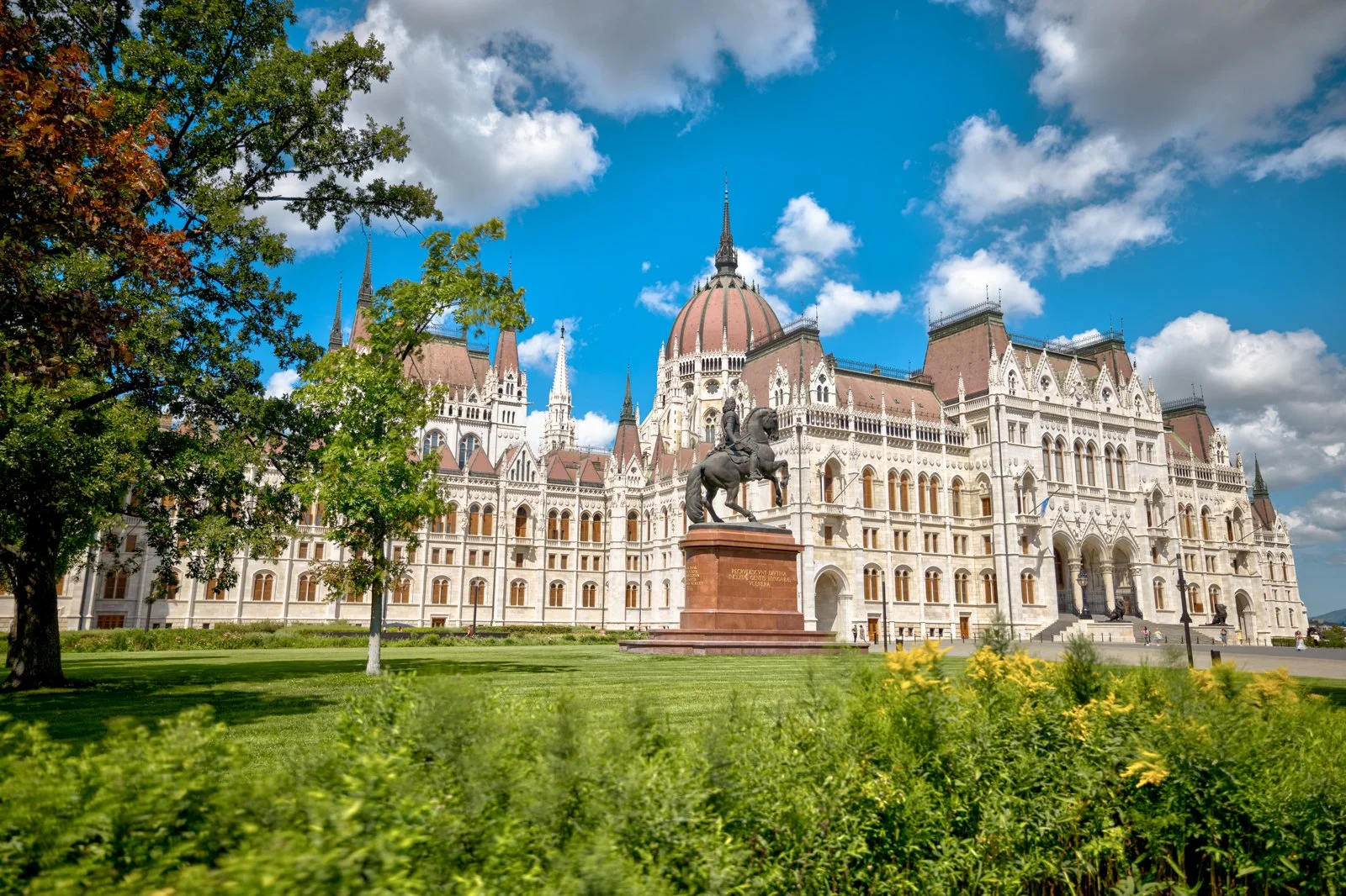 2025 BUDAPEST PARLIAMENT-1.jpg
