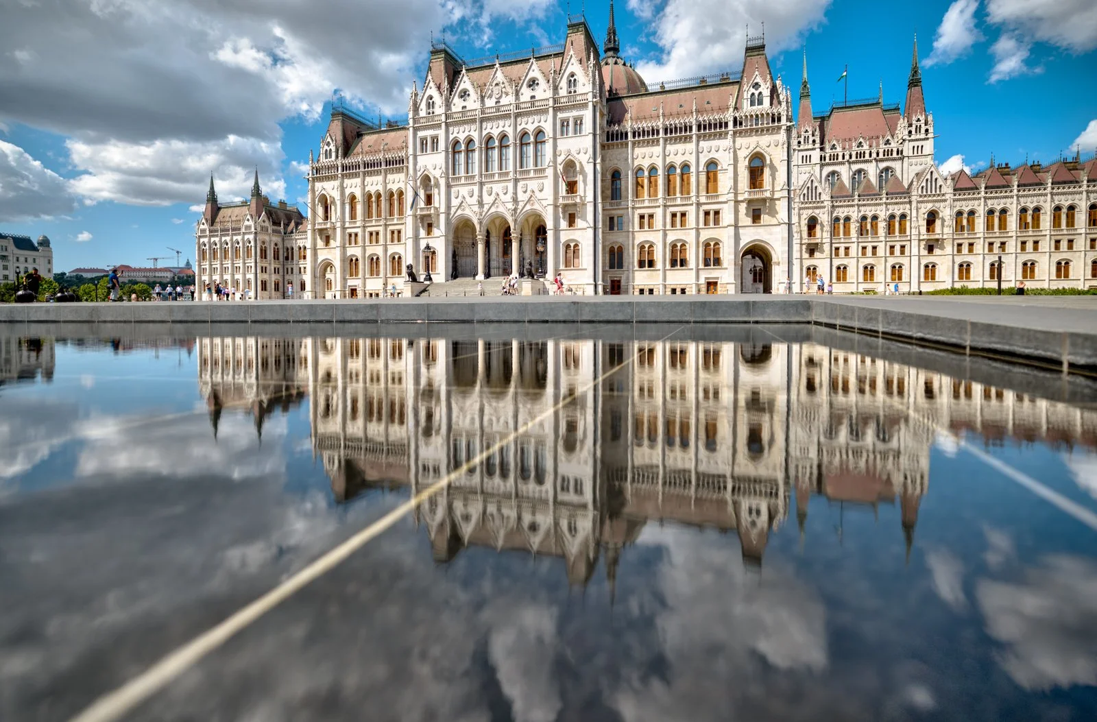 2025 BUDAPEST PARLIAMENT-4.jpg