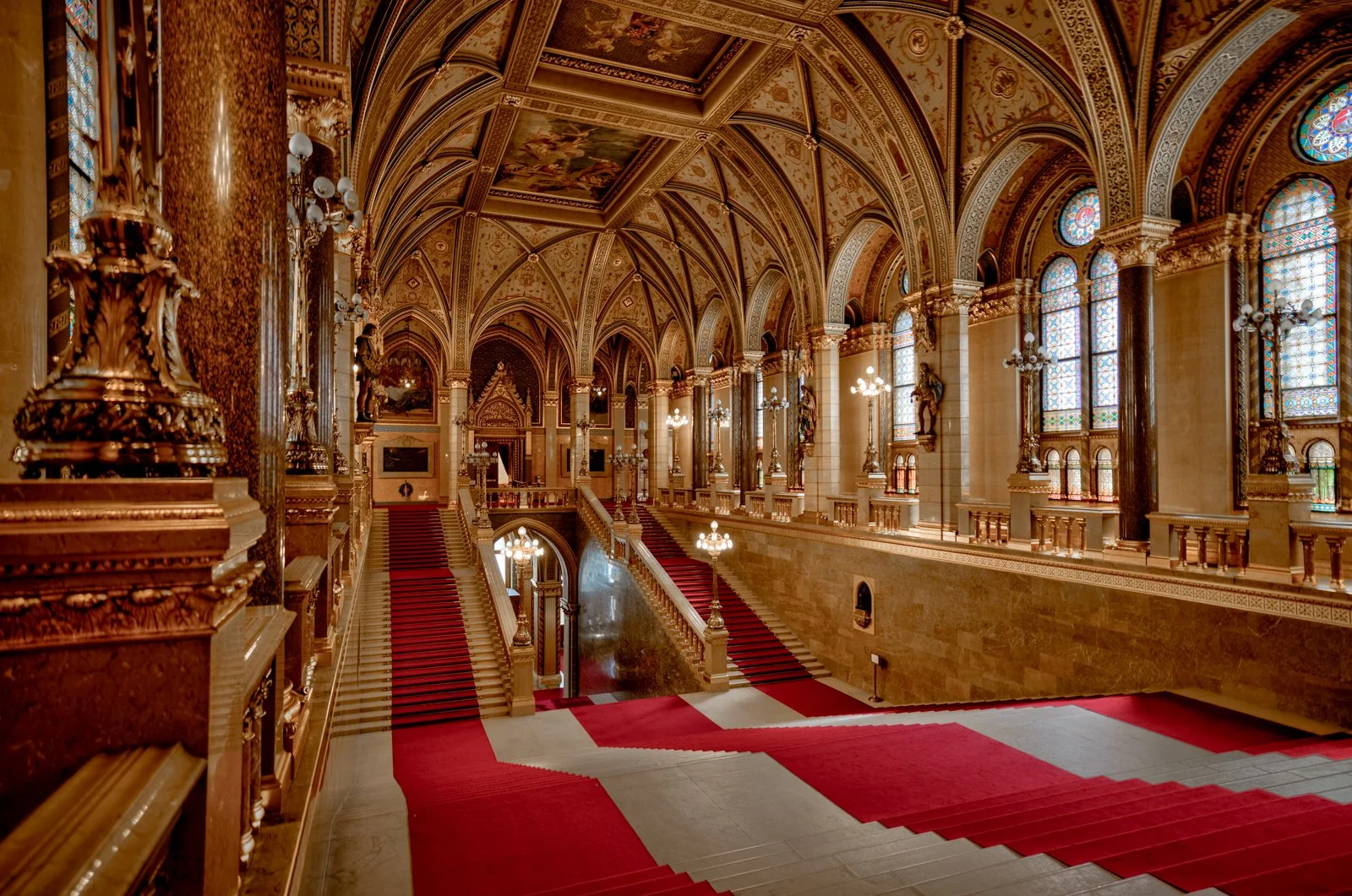 2025 BUDAPEST PARLIAMENT-23.jpg