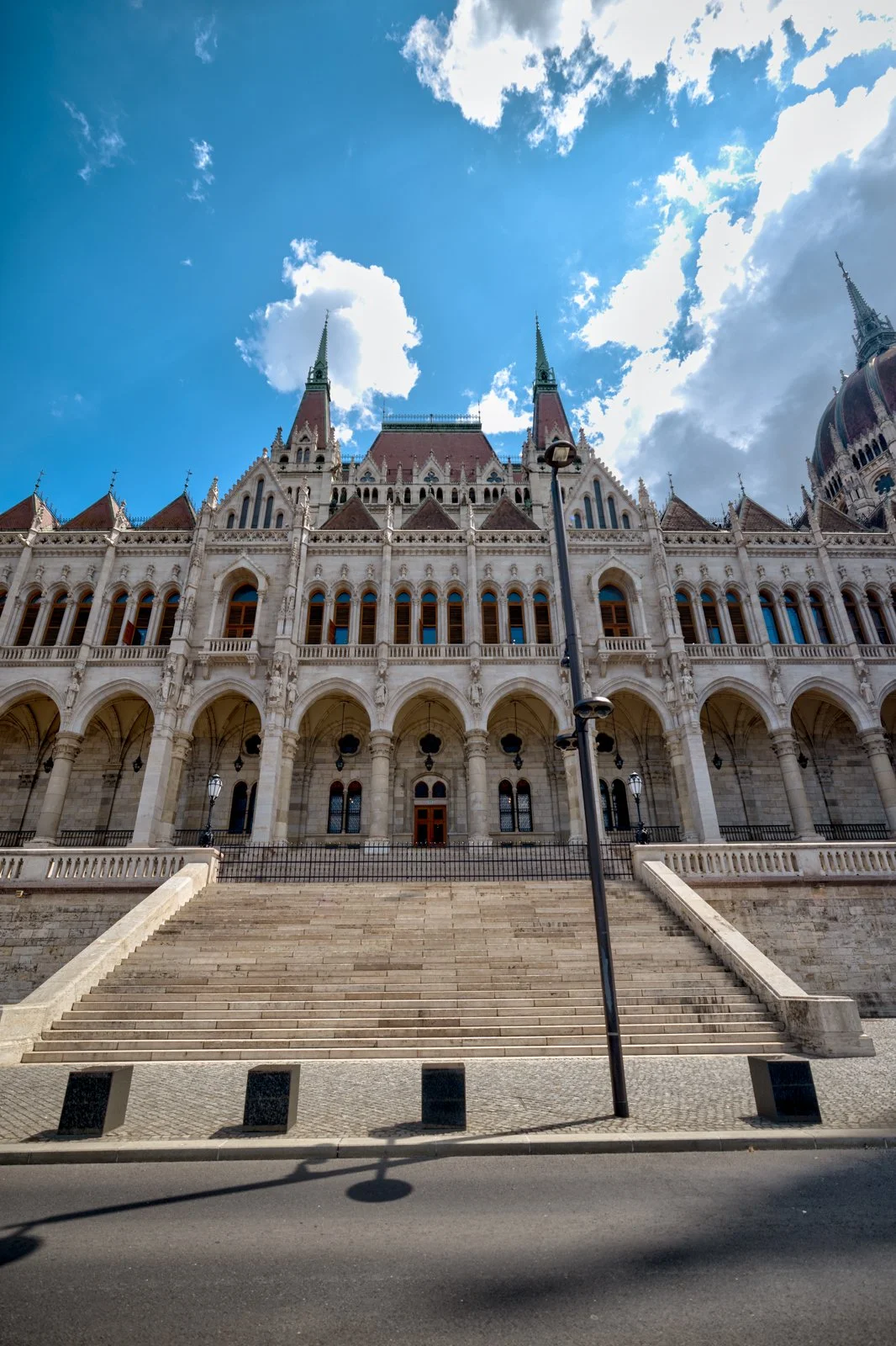 2025 BUDAPEST PARLIAMENT-44.jpg