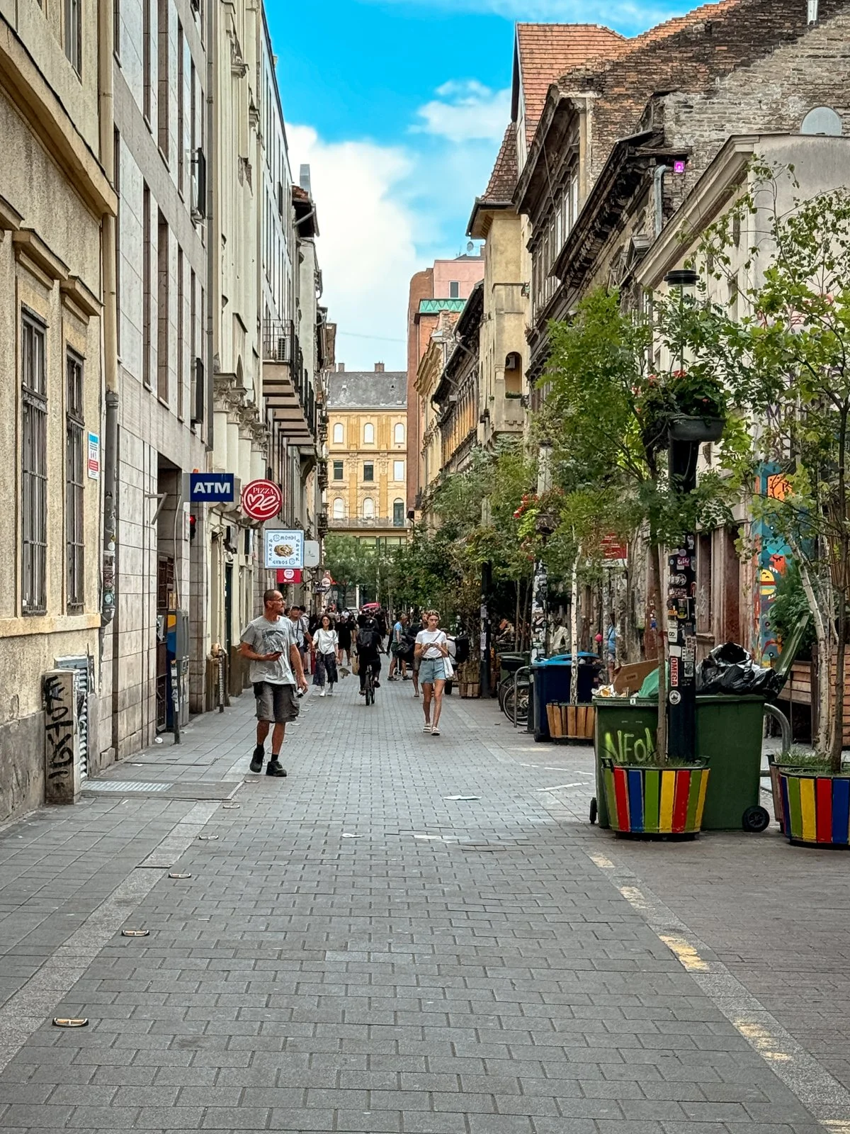 2025 BUDAPEST STREETSCAPES-3.jpg