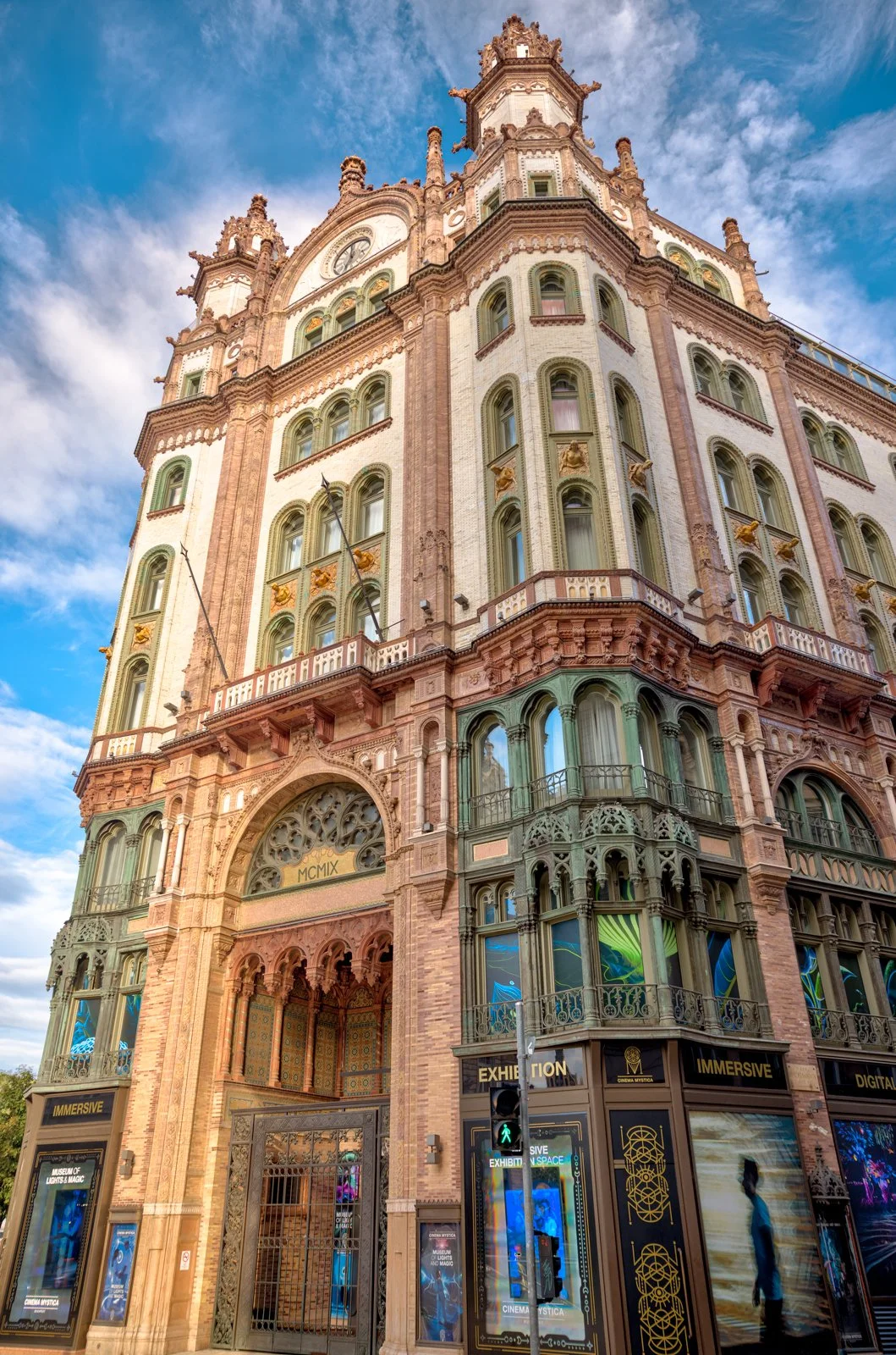 2025 BUDAPEST STREETSCAPES-30.jpg
