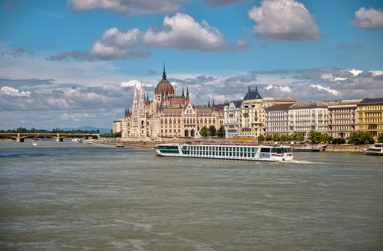 2025 BUDAPEST STREETSCAPES-133.jpg